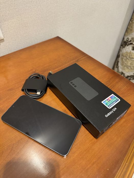 Samsung s24 256gb black