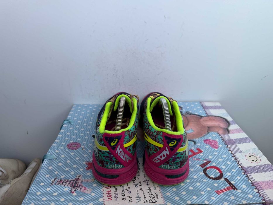 ASICS Gel-Noosa Tri 10''оригинални маратонки 41.5 номер