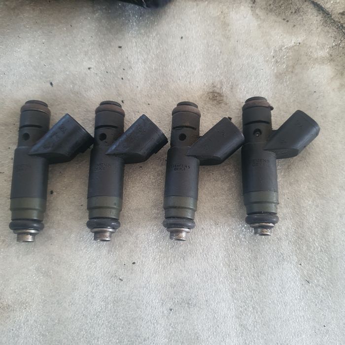 Продам форсунки комплект от Крайслер РТ  Крузер