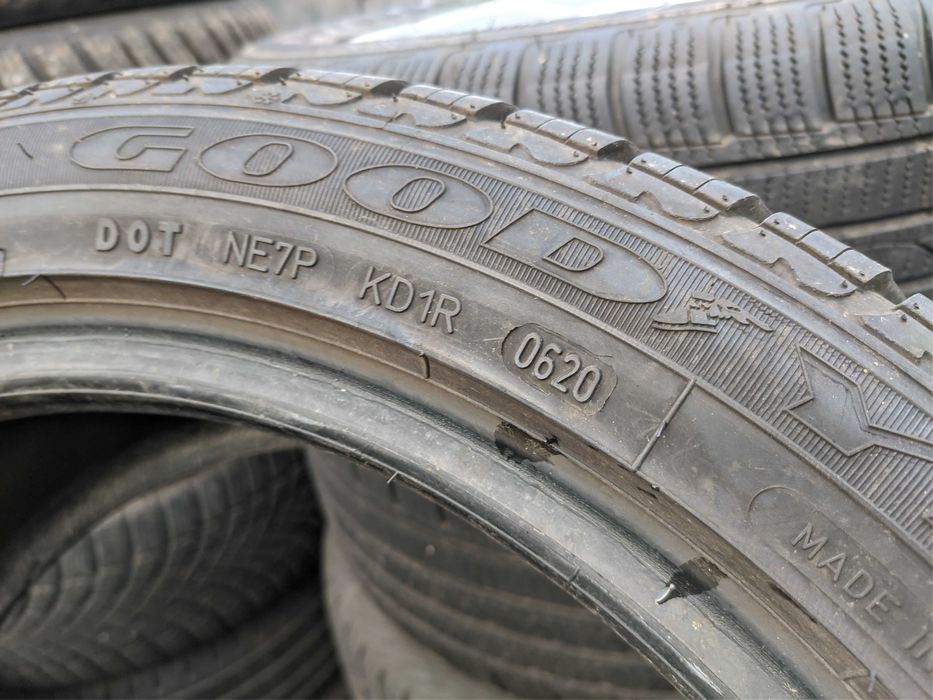 4бр Зимни гуми 205 50 17 - Goodyear Runflat