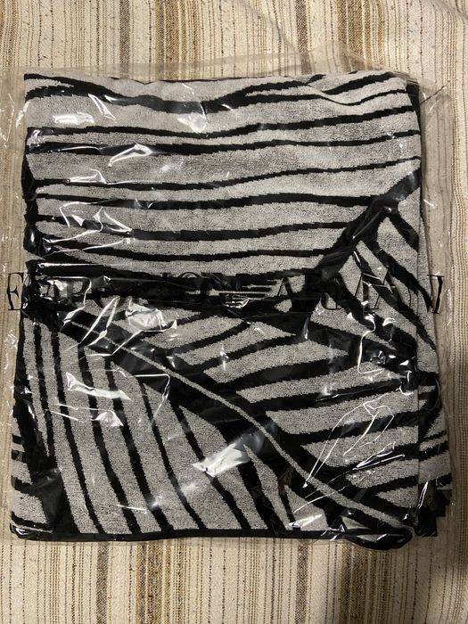 Emporio Armani хавлия/кърпа