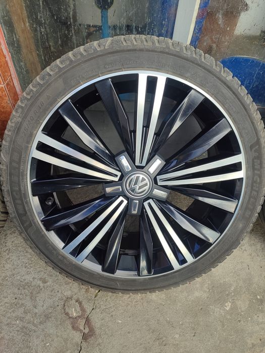 Продавам гуми с джанти