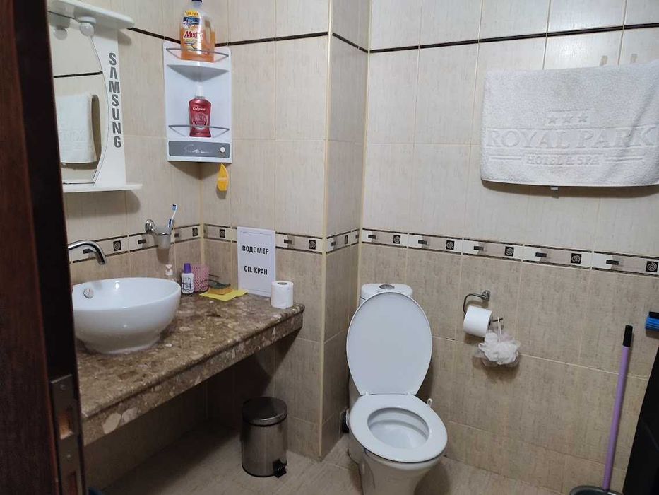 Дава се под наем Двустаен апартамент в Русе, Родина 4 - 90 кв.м за 648.21 € - Снимка #13