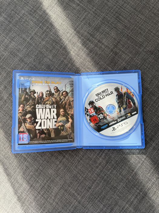 Игра за ps5 COD Cold War