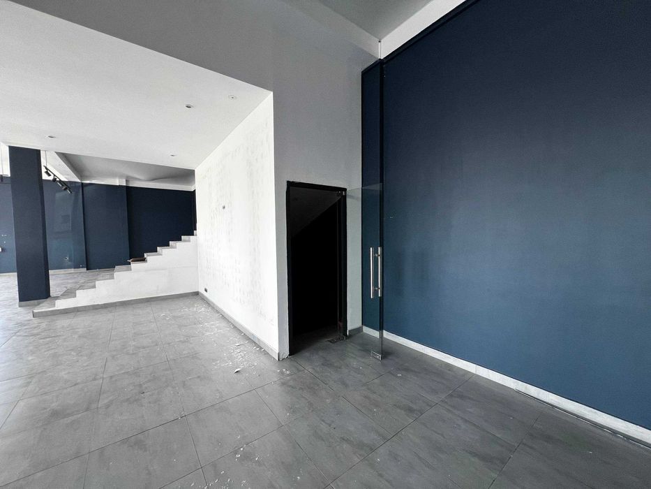 Аренда 1 этаж + цоколь 622 м² под автосалон или шоурум (55)