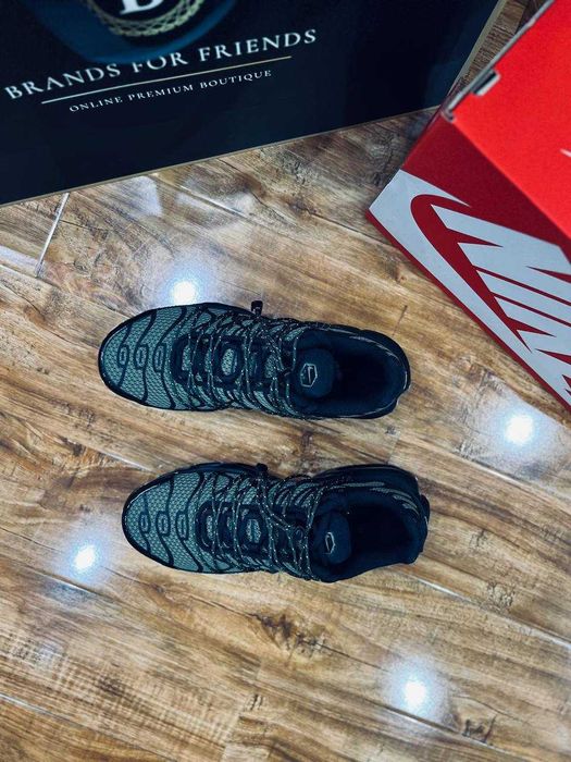 Nike Air Max Plus мужские кроссовки РАЗМЕР 39,40