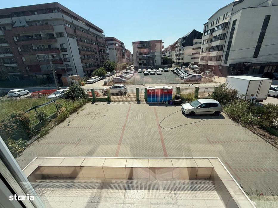 Spatiu comercial/birouri/clinica/fitness 650 mp