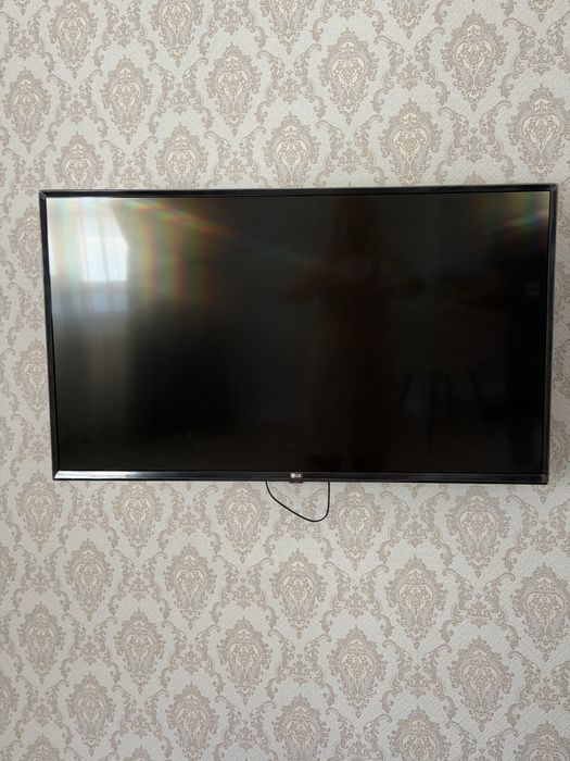 Телевизор LG 43 диагональ