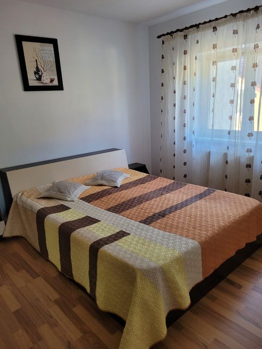 Inchiriez apartament 2 camere