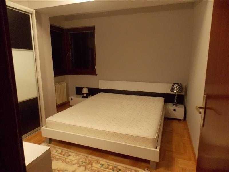 Дава се под наем Двустаен апартамент в Бургас, Лазур - 57 кв.м за 219.3 € - Снимка #3