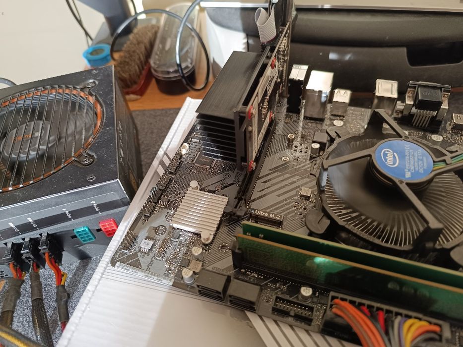 Комбо Asrock H510M/I5 11400F и боксов кулер