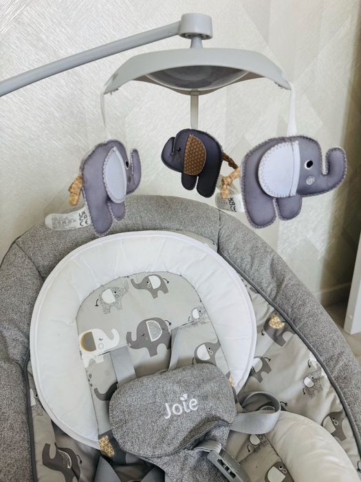 Шезлонг качеля Joie Serina swivel