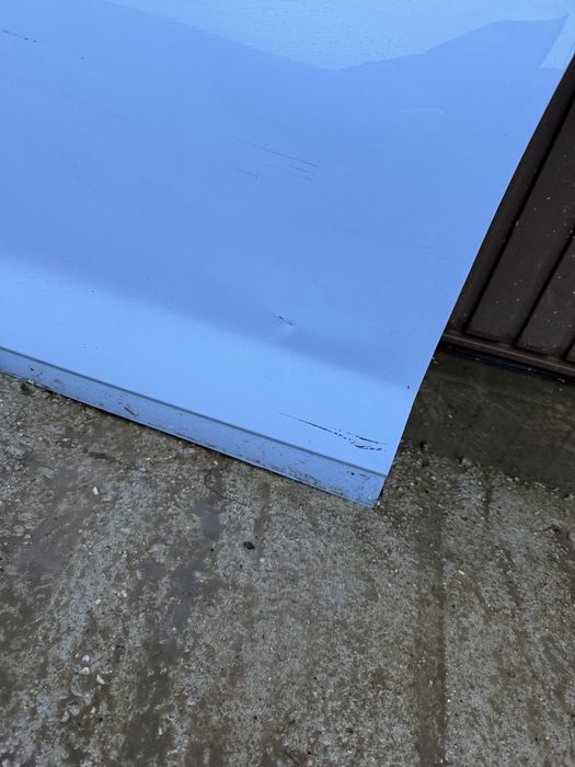 Usa stanga fata hyundai bayon