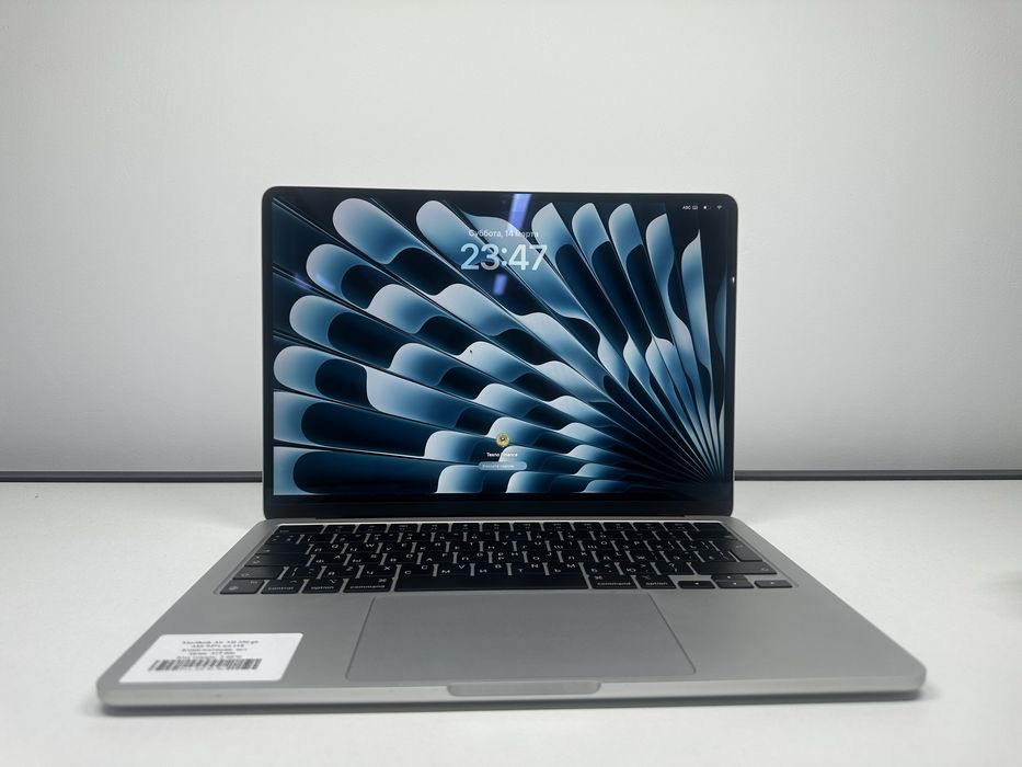 MacBook Air M2 256 gb