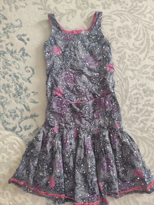 Продам наряд для девочки 9 лет