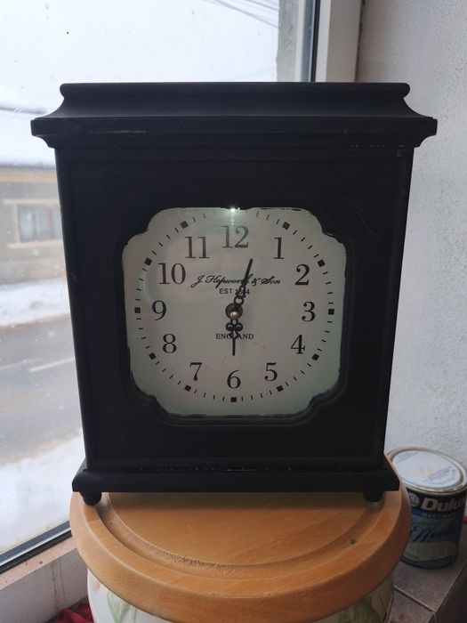 Ceas de masă Quartz cadru de lemn