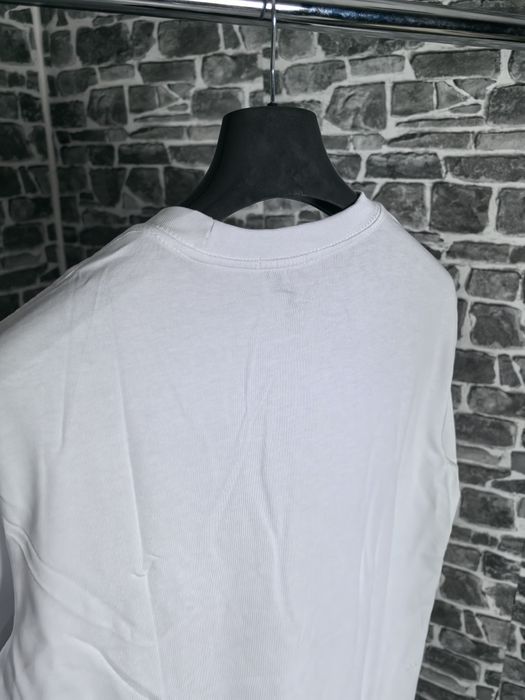 Valentino тениска НАМАЛЕНА