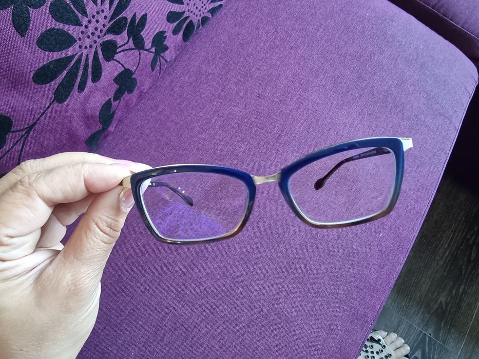 Оригинални рамки Ferre