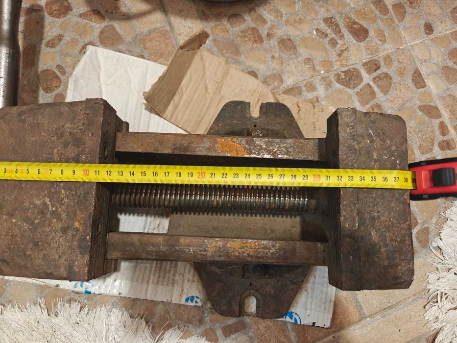 Тиски станочные токарно-фрезерные СССР