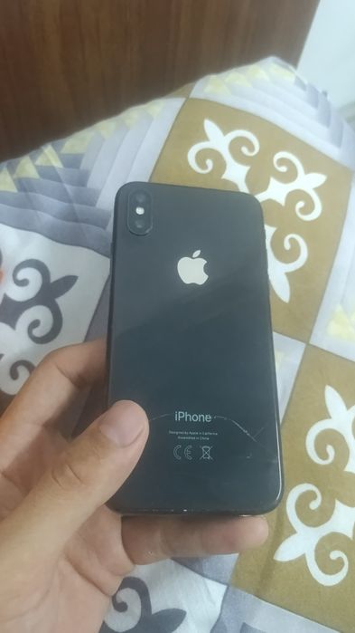 Продам айфон 10 в добрые руки