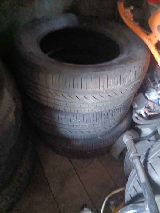 Продам комплект 215 65 r16