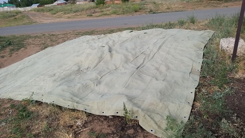 Продам палатку для укрывания сена.