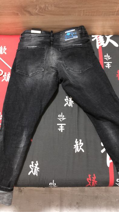 blugi dsquared2 negri