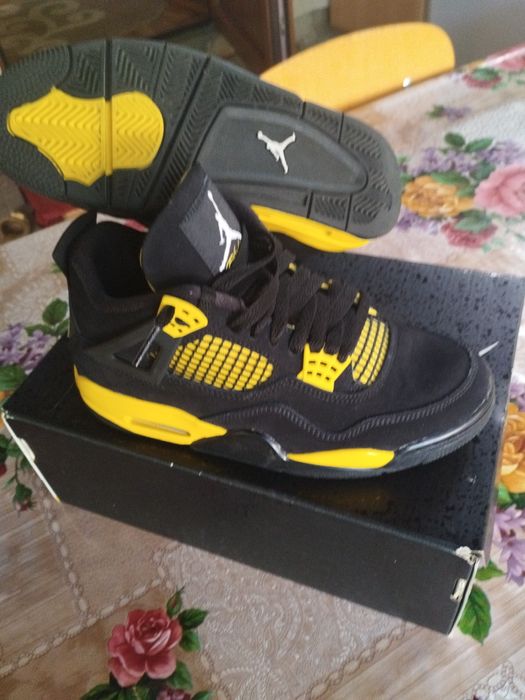 Jordan4 retro yellow thunder