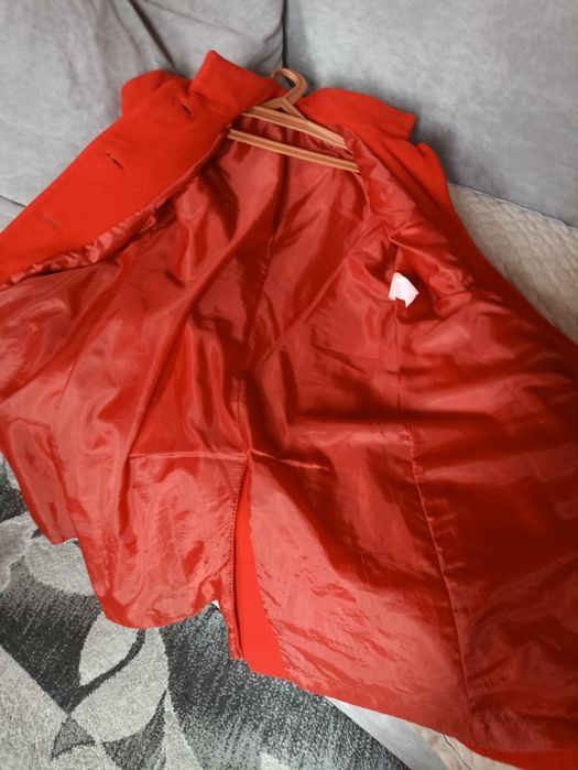 Продам женское пальто