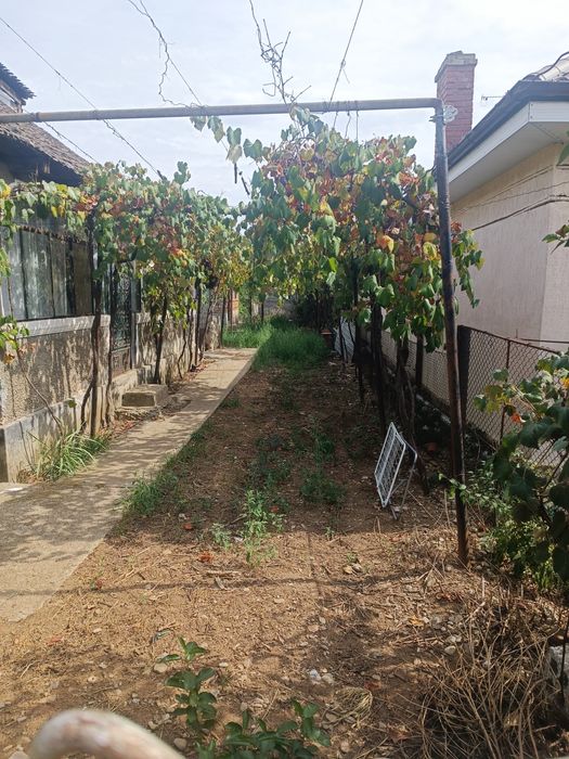 Vânzare casă sat Floresti,  loc Novăcești