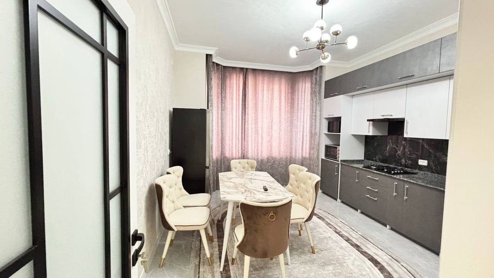 Сдаётся  двух  этажный, коттедж,таунхаус, дом в элитном районе