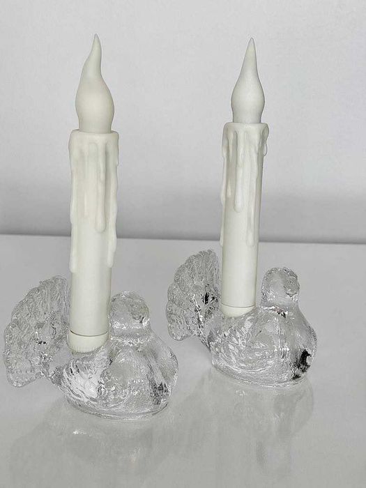 Свещници във формата на гълъб