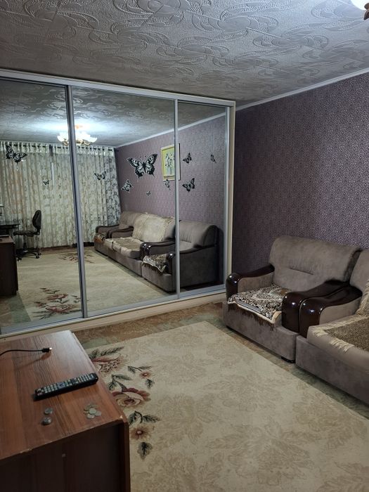 Сдается 2х комнатная в центре города