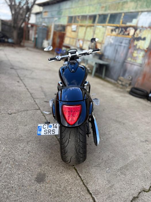 Suzuki boulevard m109r intruder