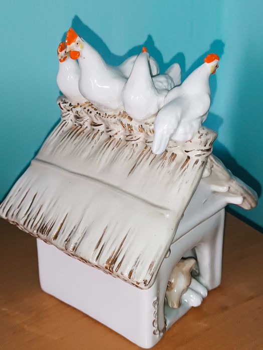 Фарфоровая статуэтка Дулево