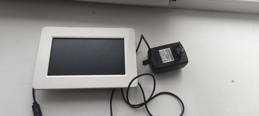 Фоторамка электронная Transcend TS-PF700W