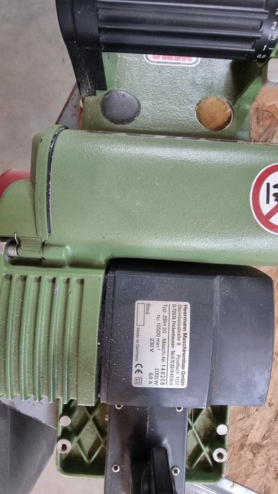 Rindea electrica profesionala