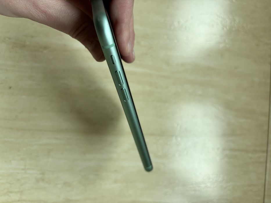 iPhone 11 64GB, Green