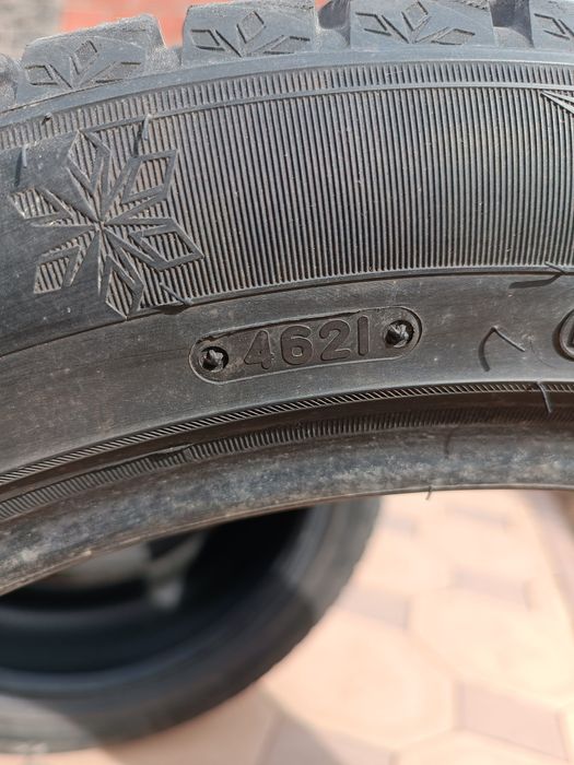 Зимние шины TRIANGLE SNOWLINK 255/45 R19 Липучка
