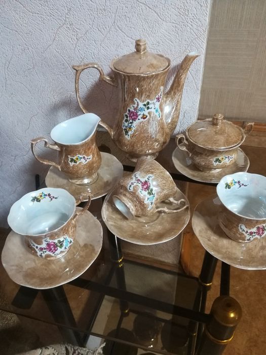 Продам посуду сервиз