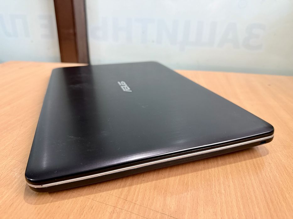 Asus Ноутбук для работы и учебы