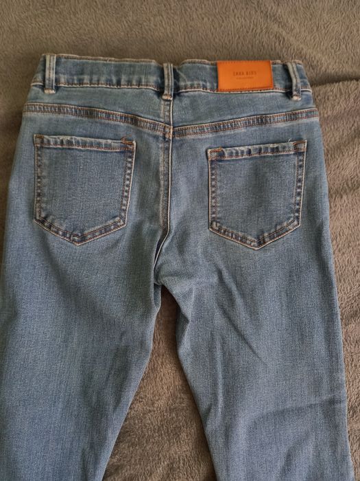 Джинсы Zara для девочки 10 лет