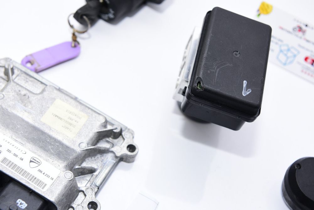Set chei contact ECU  ABS modul Ducati Scrambler 1100 2018