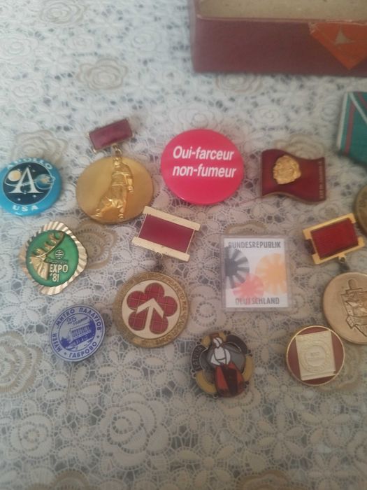 Ретро значки и ордени