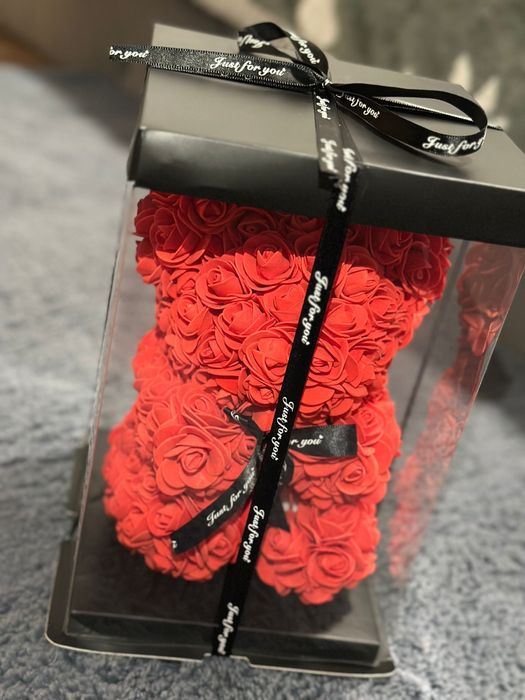 Ursi rosii din spuma