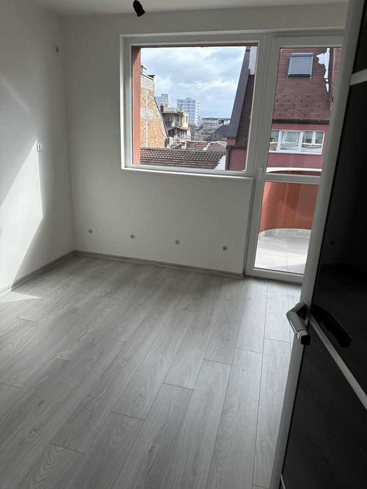 Продава се Многостаен апартамент в Пловдив, Съдийски - 200 кв.м за 918 €/кв.м - Снимка #17