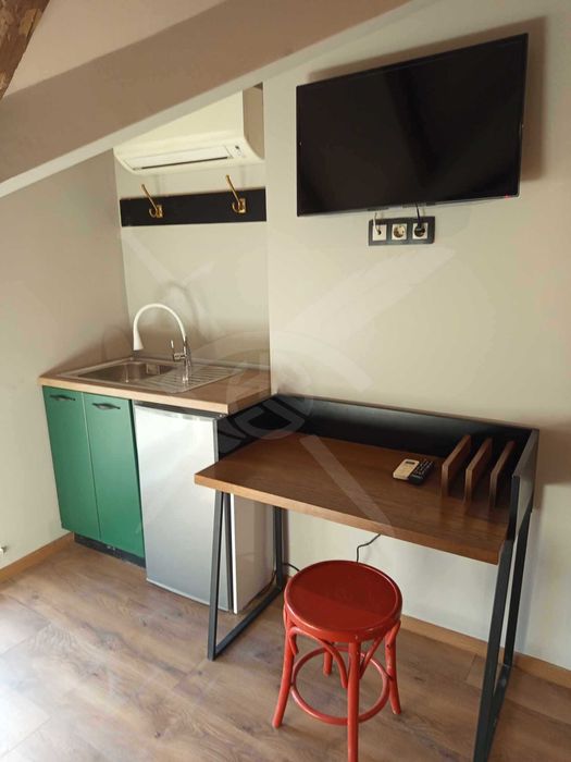 Дава се под наем Едностаен апартамент в Варна, Център - 35 кв.м за 400 € - Снимка #2