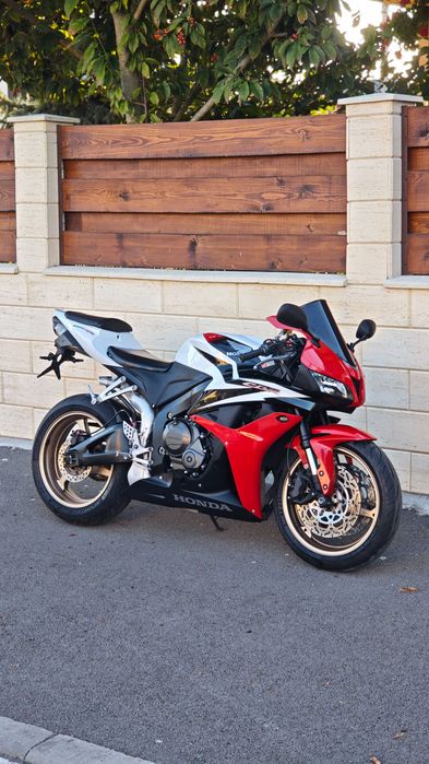 Honda cbr600rr pc40 2007 top