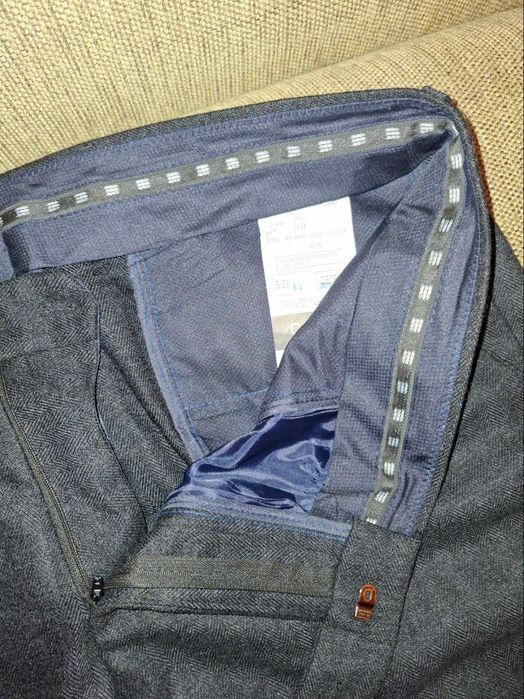 Продаются классические брюки