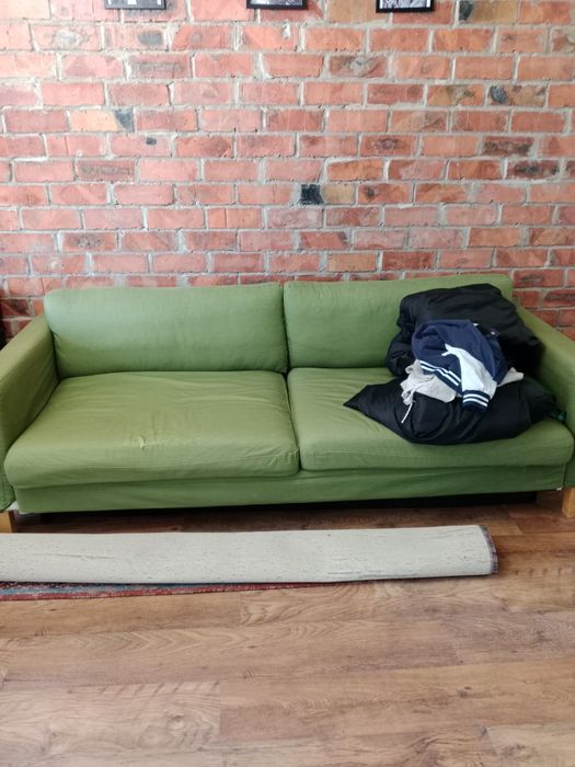 Отдам даром диван